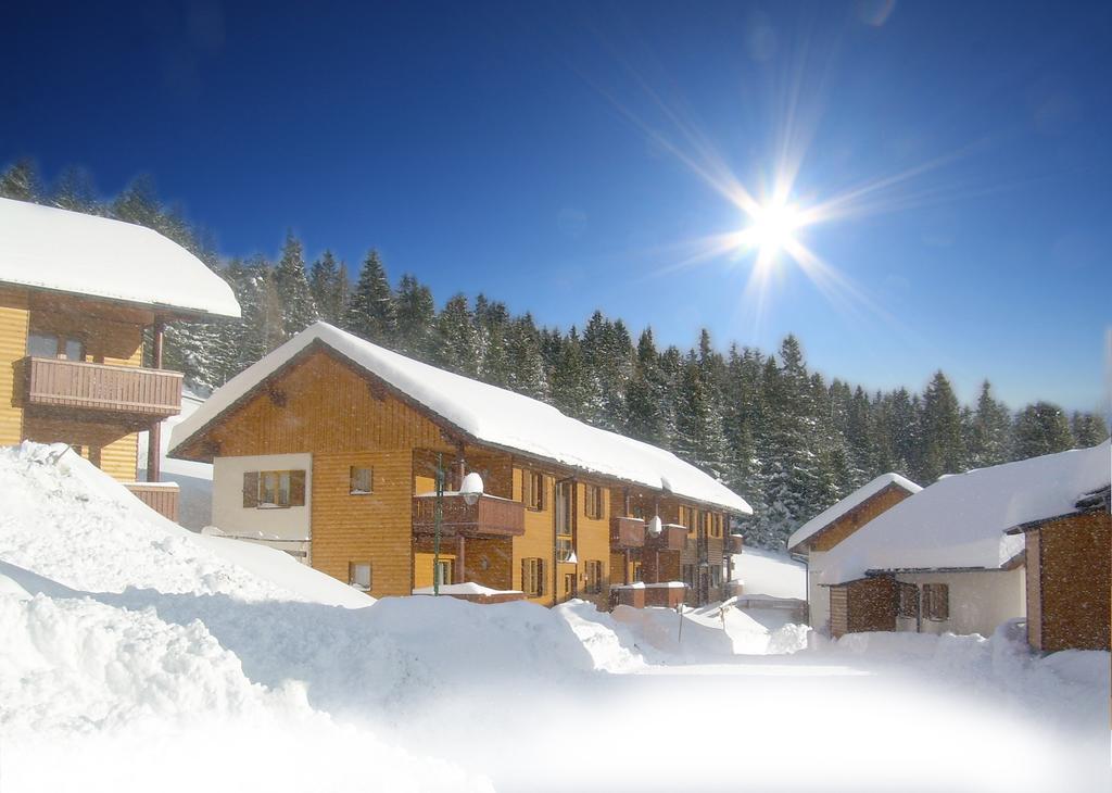 Monarchia Park Hotel Lachtal Buitenkant foto