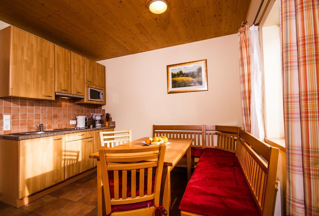Monarchia Park Hotel Lachtal Buitenkant foto